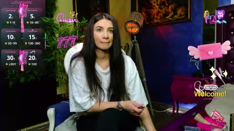 Nicolle online show from 05-05-26, 08:33
