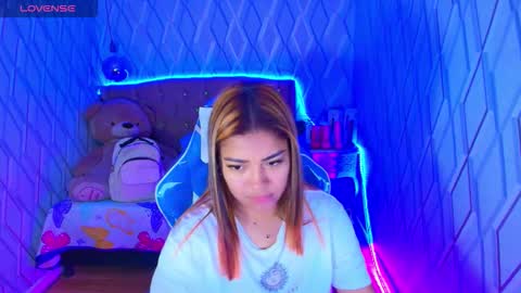 Nicolle Miley online show from 10-08-25, 03:48