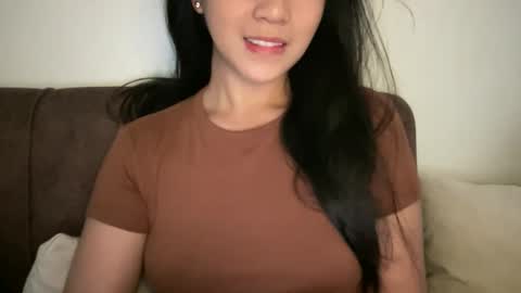 Snapshot of nicollete_snow chatting on 05-21-26, 03:35 NIC 333 online show from 05-21-26, 03:35
