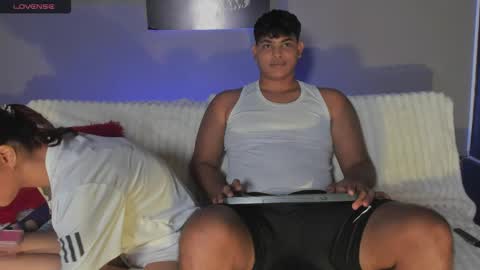 Snapshot of nicolvibes_212 chatting on 05-04-26, 10:28 Nicol online show from 05-04-26, 10:28