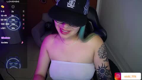 Nic online show from 10-15-25, 09:04