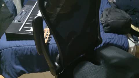 Snapshot of nielzzz69 chatting on 01-12-25, 06:16 Julian online show from 01-12-25, 06:16