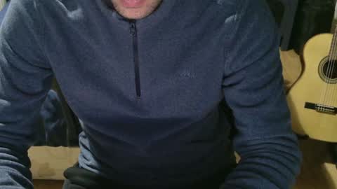 Snapshot of nielzzz69 chatting on 01-17-25, 12:20 Julian online show from 01-17-25, 12:20