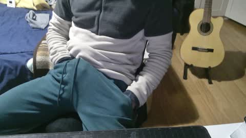 Snapshot of nielzzz69 chatting on 01-19-25, 11:12 Julian online show from 01-19-25, 11:12