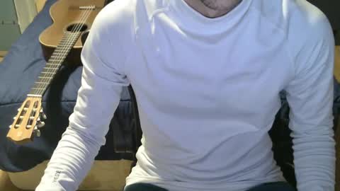 Snapshot of nielzzz69 chatting on 03-02-25, 04:32 Julian online show from 03-02-25, 04:32