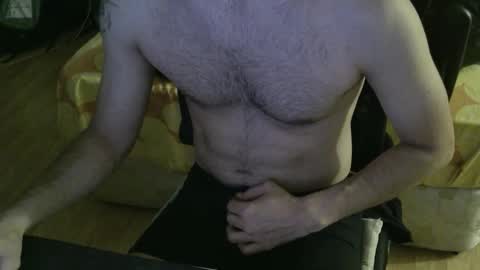 Snapshot of nielzzz69 chatting on 09-16-25, 06:42 Julian online show from 09-16-25, 06:42