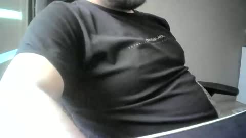 Snapshot of niewidoczny26 chatting on 04-10-26, 03:39 Niewidoczny online show from 04-10-26, 03:39