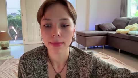 Snapshot of night_jelly chatting on 04-18-26, 10:19 Aurora online show from 04-18-26, 10:19