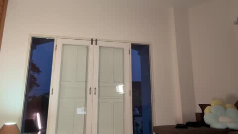 Snapshot of night_jelly chatting on 04-20-26, 11:46 Aurora online show from 04-20-26, 11:46
