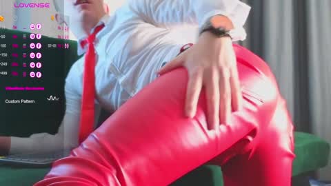 Snapshot of night_wwwolf chatting on 12-22-24, 01:44 Jameson online show from 12-22-24, 01:44