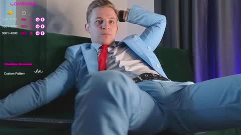 Snapshot of night_wwwolf chatting on 12-27-24, 01:50 Jameson online show from 12-27-24, 01:50