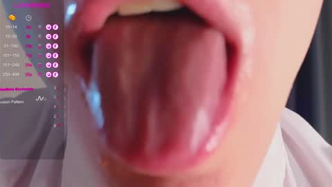 Snapshot of night_wwwolf chatting on 12-29-24, 03:54 Jameson online show from 12-29-24, 03:54