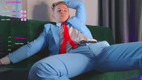 Snapshot of night_wwwolf chatting on 01-04-25, 06:19 Jameson online show from 01-04-25, 06:19