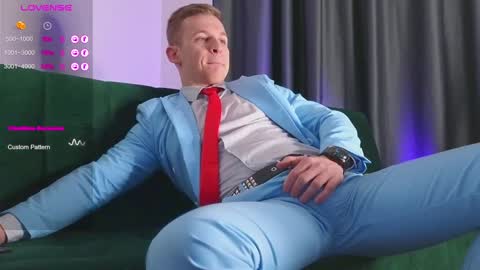 Snapshot of night_wwwolf chatting on 01-12-25, 03:39 Jameson online show from 01-12-25, 03:39