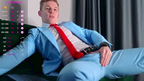 Snapshot of night_wwwolf chatting on 01-31-25, 04:03 Jameson online show from 01-31-25, 04:03