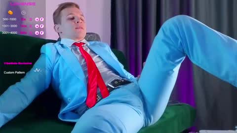 Snapshot of night_wwwolf chatting on 03-06-25, 11:53 Jameson online show from 03-06-25, 11:53