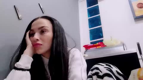 SIENNA online show from 02-09-26, 09:08