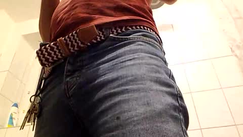 Snapshot of nighthawk28 chatting on 02-23-26, 05:43 MikeVanDyck online show from 02-23-26, 05:43