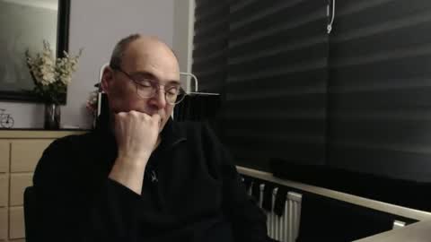 Snapshot of nightkeeper63 chatting on 01-07-26, 12:35 nightkeeper63 online show from 01-07-26, 12:35