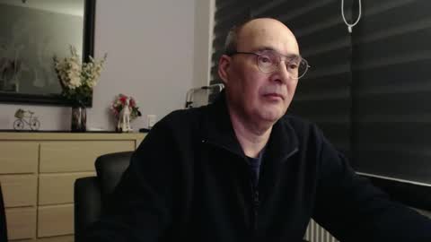 Snapshot of nightkeeper63 chatting on 01-10-26, 01:07 nightkeeper63 online show from 01-10-26, 01:07