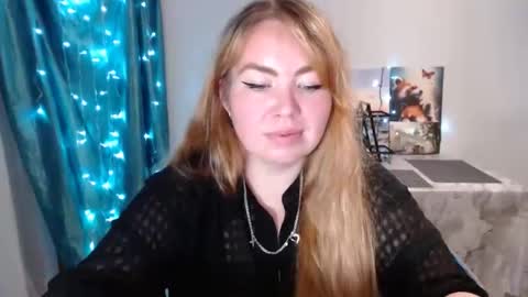 nightlaura online show from 01-02-25, 11:06