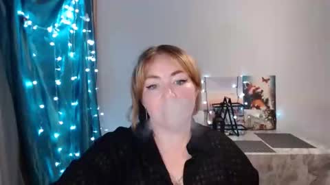 nightlaura online show from 01-07-25, 12:45