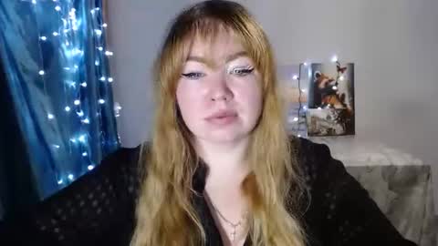 nightlaura online show from 01-12-25, 09:51