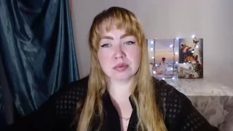 nightlaura online show from 01-15-25, 11:40