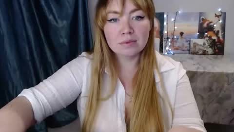 nightlaura online show from 02-05-25, 01:54