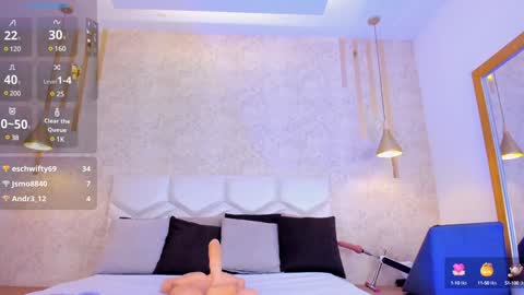 NiiaMoore online show from 12-20-24, 08:23