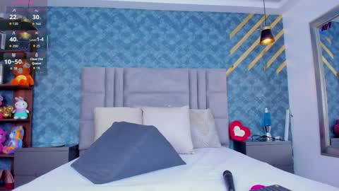 Snapshot of niiamoore_ chatting on 04-08-26, 07:14 NiiaMoore online show from 04-08-26, 07:14