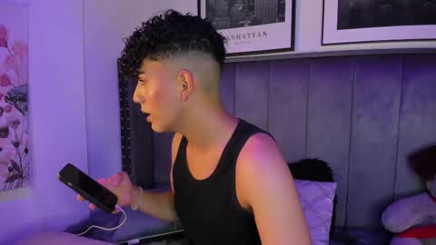 niick_twink online show from 10-10-25, 08:41