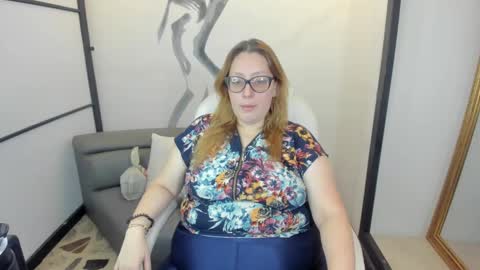 Anni online show from 02-17-25, 09:52