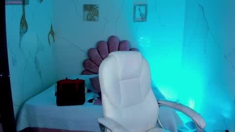 Anni online show from 02-20-26, 12:18