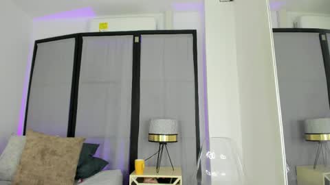 Niicole online show from 05-09-26, 08:03