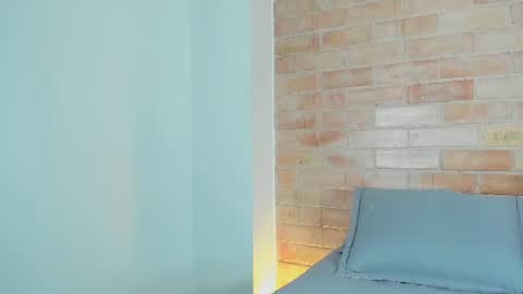 Niicole online show from 06-25-26, 01:05