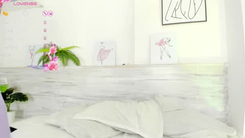 Niicoleta  online show from 02-17-25, 10:47