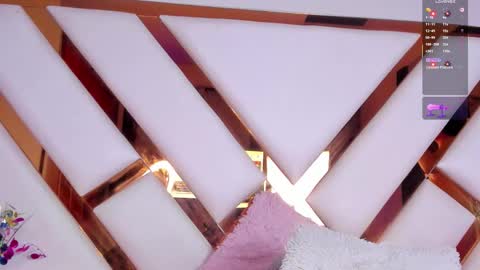 Snapshot of niicolle_evanss chatting on 02-19-26, 08:16 Nicolle online show from 02-19-26, 08:16