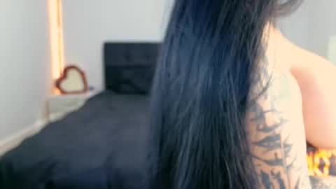 Niinarosee online show from 02-11-26, 11:32