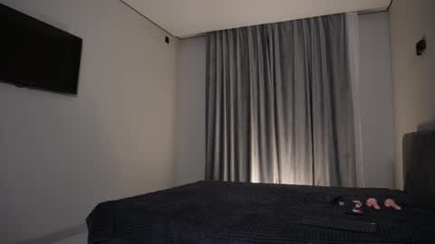 Snapshot of nik_sharp chatting on 03-20-26, 04:12 Nik online show from 03-20-26, 04:12