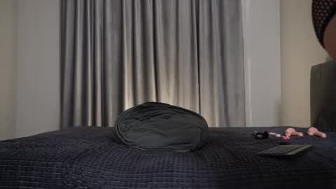 Snapshot of nik_sharp chatting on 03-22-26, 04:10 Nik online show from 03-22-26, 04:10