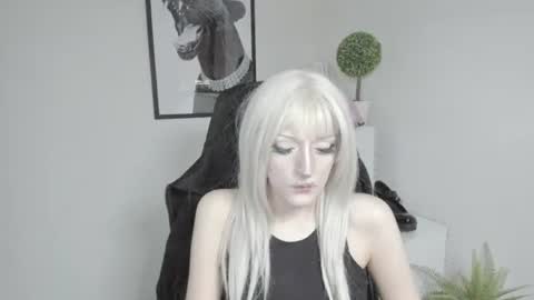 Nika online show from 07-29-26, 12:47