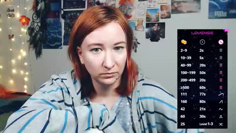 Snapshot of nika_fuchs chatting on 12-19-25, 04:19 Nika online show from 12-19-25, 04:19