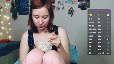 Snapshot of nika_fuchs chatting on 12-22-25, 01:57 Nika online show from 12-22-25, 01:57