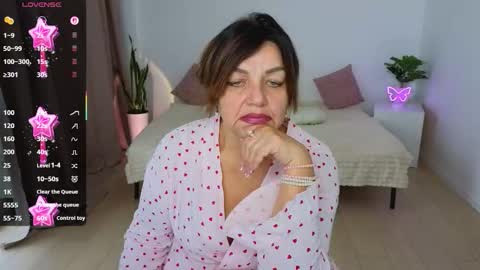 Snapshot of nika_light chatting on 11-08-25, 12:27 Nika light online show from 11-08-25, 12:27