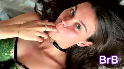 Snapshot of nika_lodge_official chatting on 10-17-25, 02:08 Russian sweet baby online show from 10-17-25, 02:08