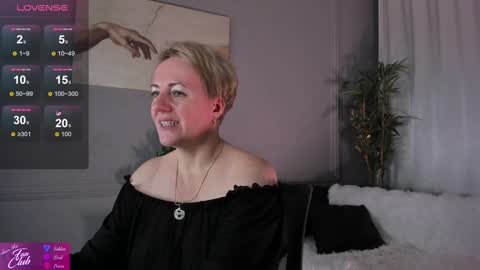 Nika online show from 01-25-25, 02:36