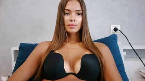Snapshot of nika_verona1 chatting on 07-18-26, 06:39 Nika online show from 07-18-26, 06:39