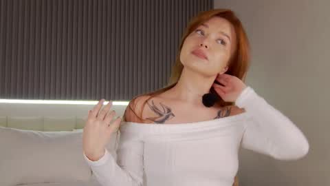 Snapshot of nikadines chatting on 11-08-25, 06:13 Nika online show from 11-08-25, 06:13