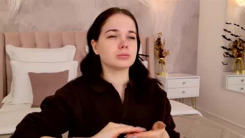 Nika online show from 10-22-25, 02:45